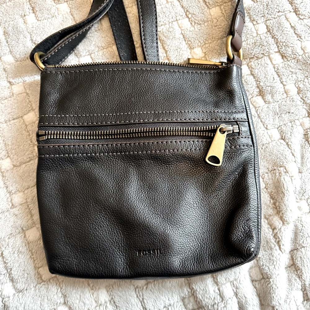 FOSSIL PURSE 🖤